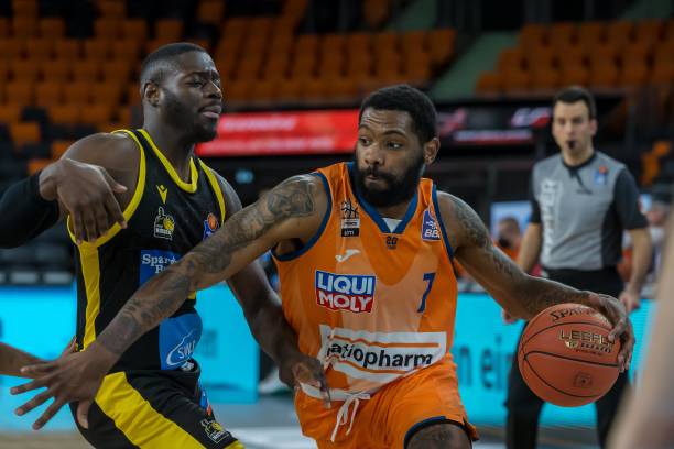 事充满期待 事充满期待