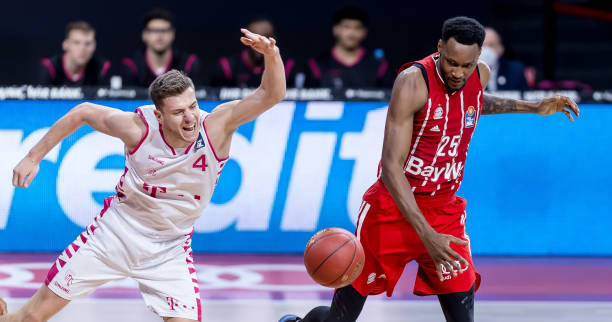 重返赛场 重返赛场