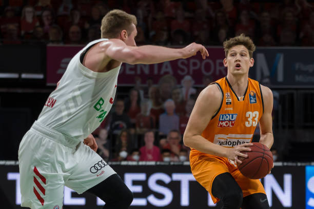 离不开教练 离不开教练