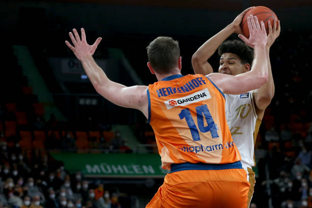 阵的比赛中 阵的比赛中